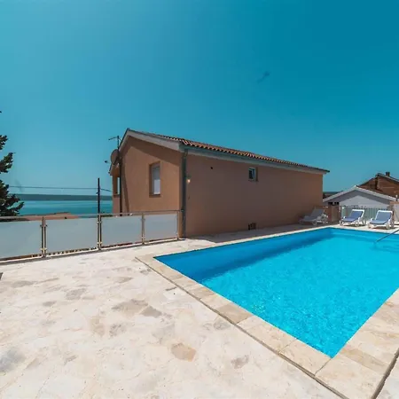 My Dalmatia - Sea View Maja With Private Heated Pool * 马斯莱尼察